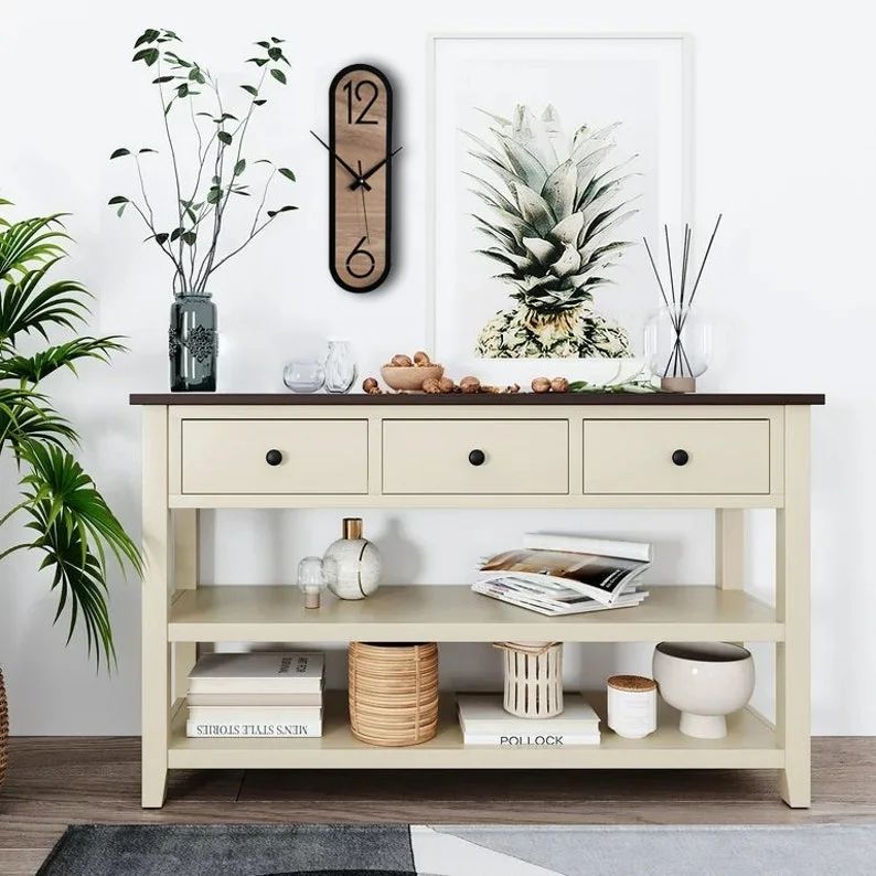 Cozy entryway console table setup