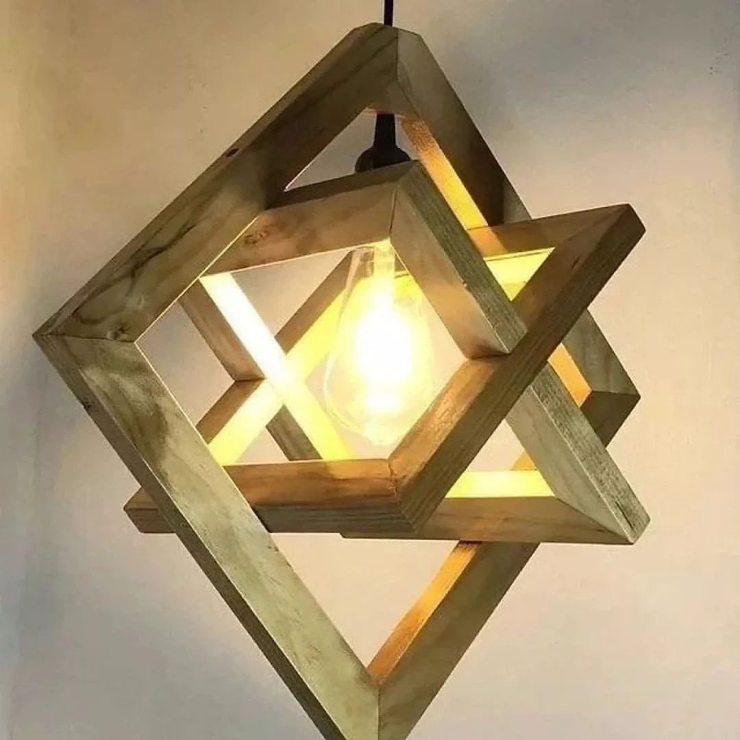 Intricate Wooden Pendant Lamp